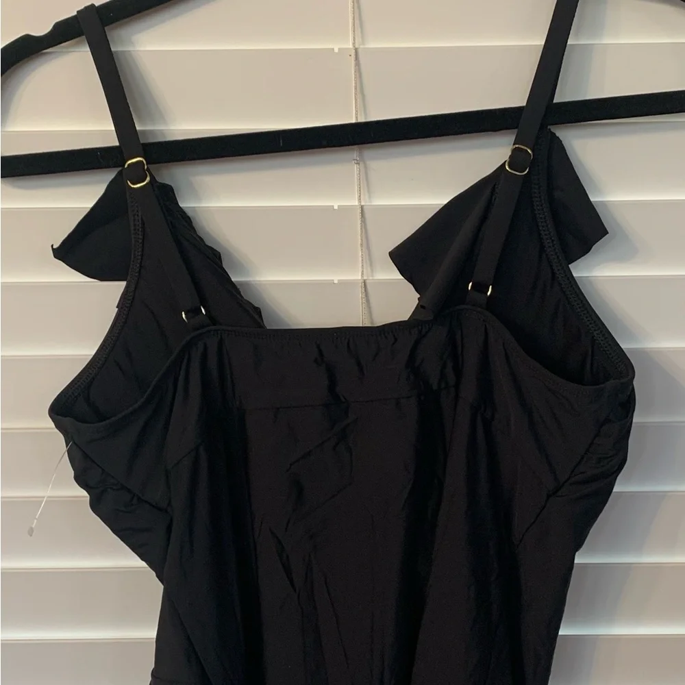 NWOT Athena Tankini Top with Ruffles Black Color Sz‎ 6